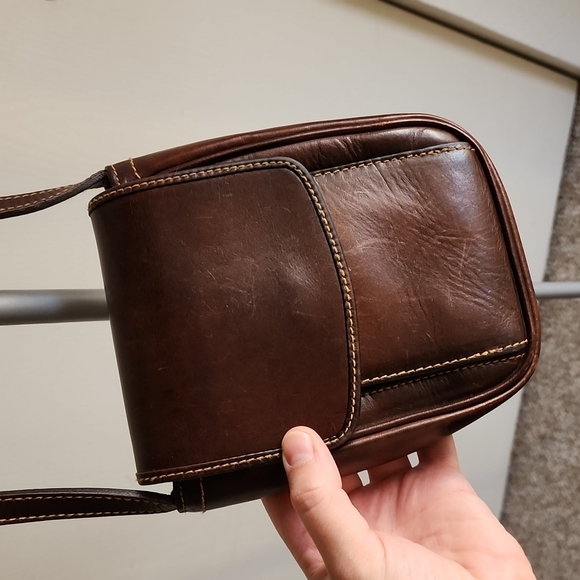 G.H. Bass & Co. Bags Gh Bass Co Genuine Leather Crossbody Purse